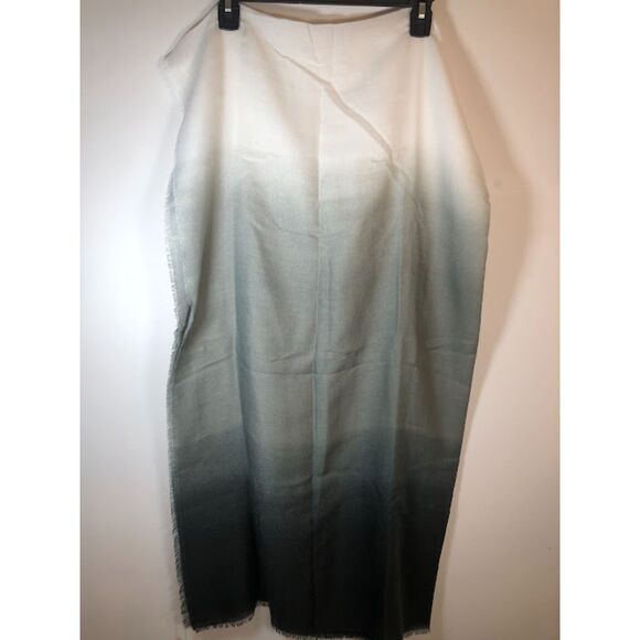 Carly Cushnie Oversized Ombre  Scart - Picture 1 of 9